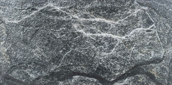주문 튼튼하고 장식적인 회색 300x600mm 3차원 외관 벽 타일 온라인 제품
